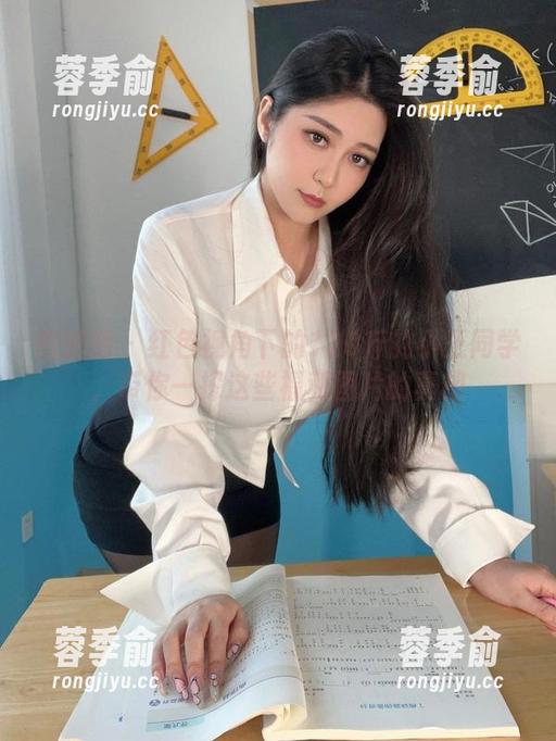 微密圈 - 红色视角下的120斤的小王同学，带你一探这些福利图片的真相