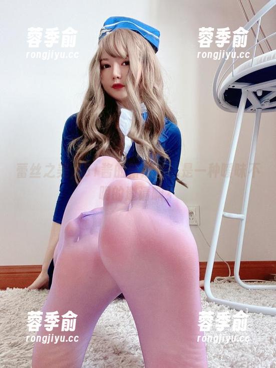 蕾丝之美，51酱的新照片：是一种暧昧不明的邀请嘛？