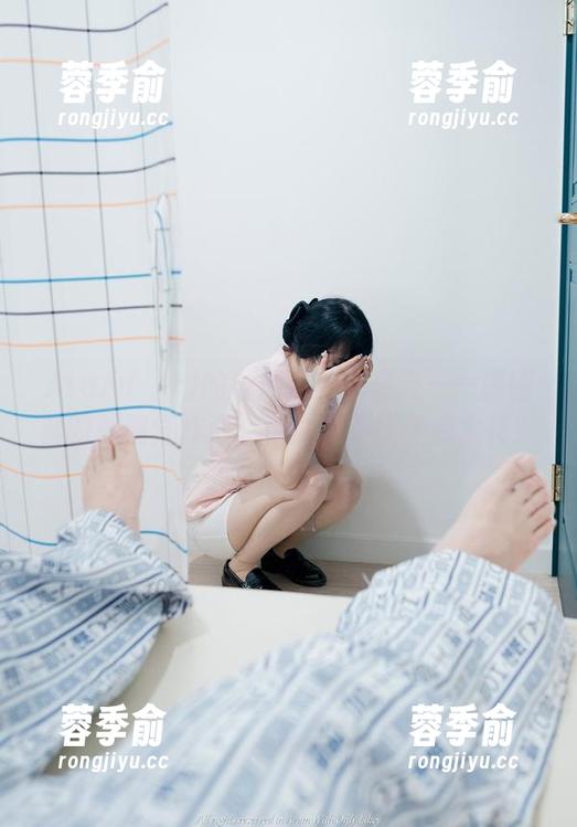 Aram(아람)的泳池边凉快夏天——原图真的是视觉炸弹，不过能不能少点水花？