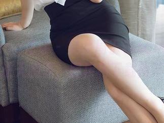 HuaYang花漾 – 美女周于希sandy，高跟的逆天腿型，图库和下载两不误！