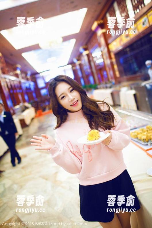 IMiss爱蜜社-莉娜lena IMiss爱蜜社 - 人人都能做的莉娜lena,厨娘写真分享身材竟是不小的干货。
