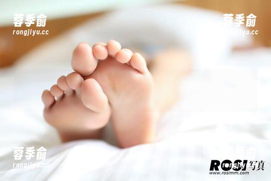 ROSI “ROSI图库:花嫁的细节,精选到让我思绪万千”(想不起为什么,哈哈)