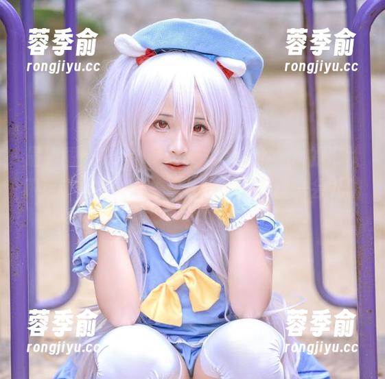 最新图册SayoMomo的黑江雫，水的形状跟这个名字一样，总让人想多停留一会儿呐！