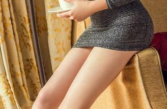 TouTiao头条女神 – 精选写真：周思超与奶牛，我的第一反应是牛奶！