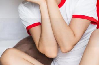 TouTiao头条女神 – 果儿Victoria夏天系列，方式奇特的美图，省钱又饱眼福。