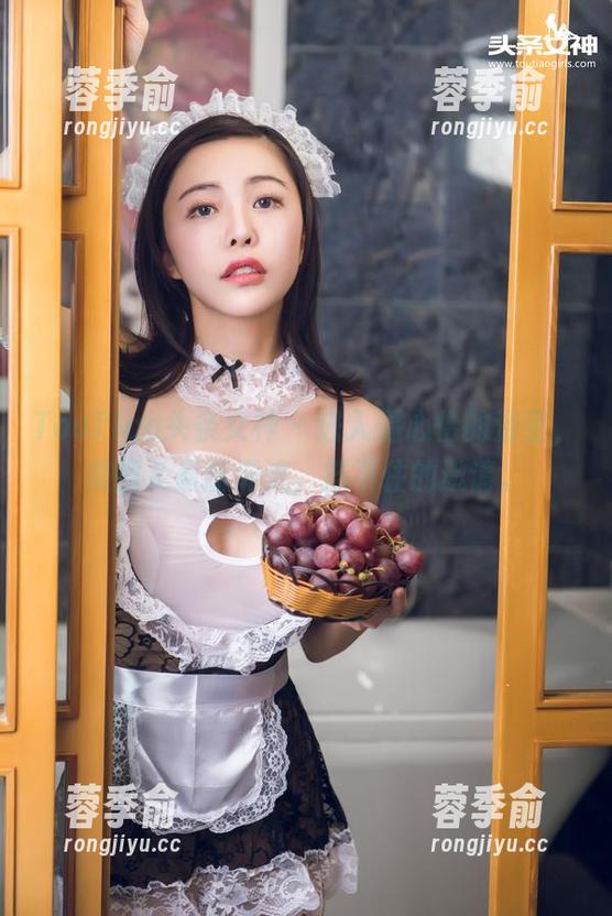 TouTiao头条女神-温心怡 TouTiao头条女神 - 进入温心怡的浴室,美图&最新潮流,挡不住的邀请。