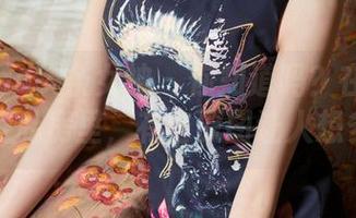 TouTiao头条女神 – 你知道吗？在童安琪的镂空私房里，有些原图让人想多了。