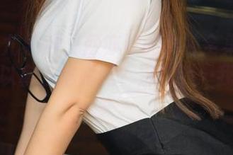 UGirls尤果网 – 颜亦汐的女神全集：下载后我可以拿去炫耀吗？别找我…我还没洗头。