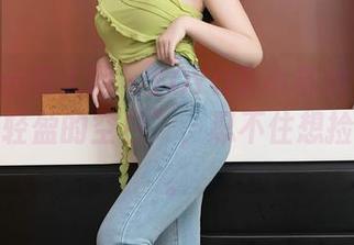 Xiuren秀人网 – YOYO苏小苏的白色写真：“轻盈的空白”，忍不住想捡起来啊。