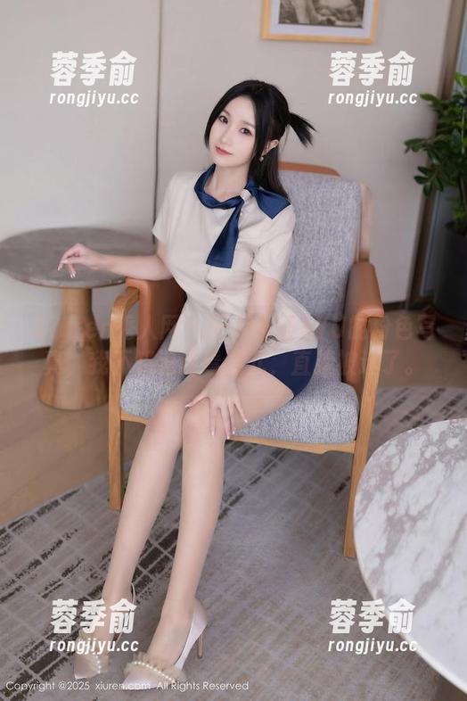 Xiuren秀人网 - 于大小姐AYU的粉色写真，我不知道该看哪儿，直接被迷了。