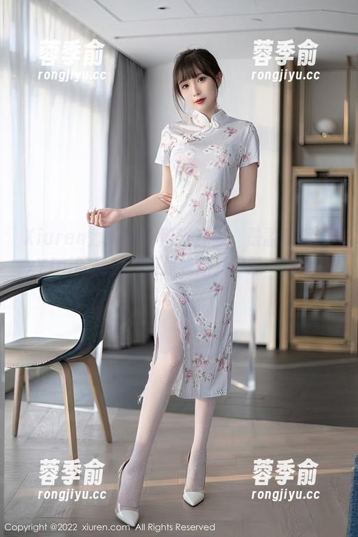 Xiuren秀人网-孟狐狸FoxYini Xiuren秀人网 - 那浴缸里,是孟狐狸FoxYini的私拍,还是我脑海中的一场小骚动?