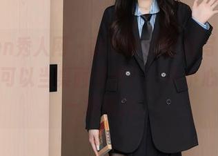 Xiuren秀人网 – 萌奈子的蕾丝写真，怎么感觉可以当桌面壁纸？一不小心下载了一堆图片。