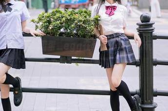YouMi尤蜜荟 – 看蛋蛋_egg在夏天里又怎么玩，图片里的清凉感扑面而来啊。