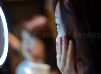 pans – 想问roro的女孩，美图背后是不是有个摄影师在拼命？