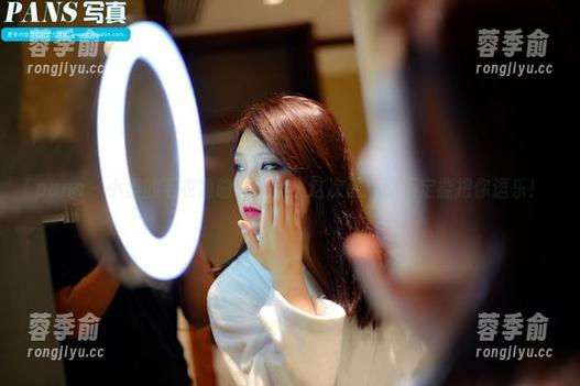 pans-小柔 pans - 小柔的毛衣隐喻作品集,这次更新说不定能把你逗乐!