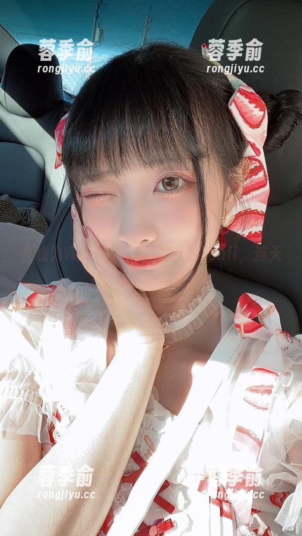 在线为Wendy的熊熊美图打call，连天上的星星都得嫉妒！