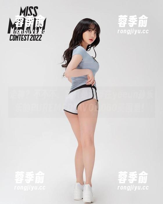 yeeun孙乐乐 走神?不不不,我只是沉醉在yeeun孙乐乐的PUREMEDIAVOL.060美图里!