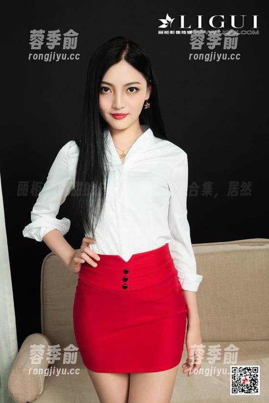丽柜 - 甜甜的户外百态：高清合集，居然能这样随意！