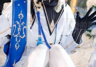 九柒喵的最新作品：学妹，她的眼神里藏着什么呢？