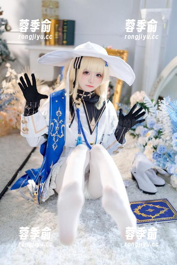 九柒喵的最新作品：学妹，她的眼神里藏着什么呢？