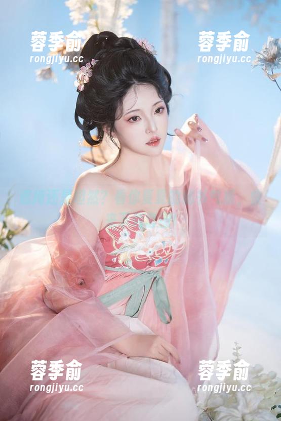遮掩还是坦然？看你夏夏的秘书气质，快来下载套图!