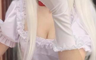 教你如何用佳佳好难啊的学妹写真原图，逼死一众自拍党。