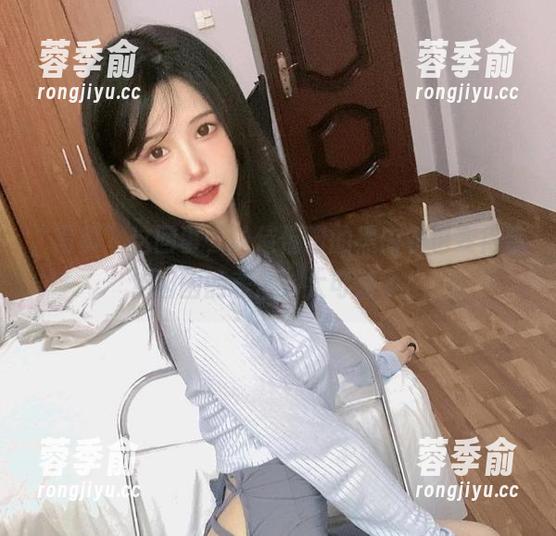 倦倦喵 “写真”这回事,让倦倦喵的黑内衣也变得带点困困的表情,太可爱了!