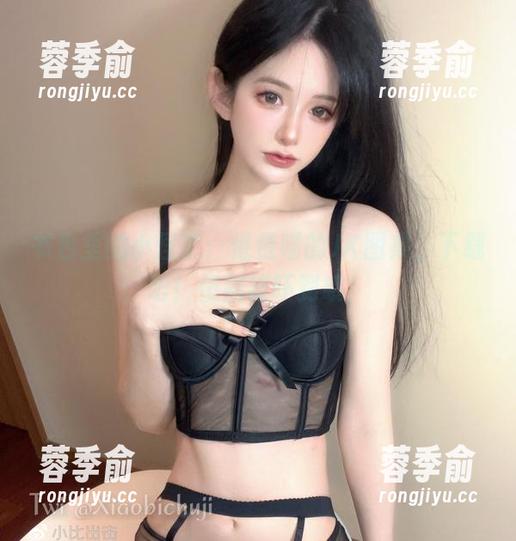 书包里的小怪兽：倦倦喵的JK图集，下载吧！但别被吓到哦！