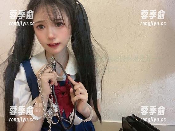 倦倦喵 这就是我的心理阴影,仓促翻遍倦倦喵的高清图库——吉他妹妹真的太天真了