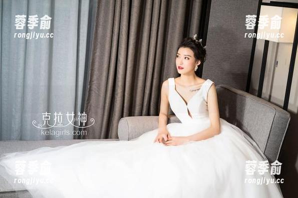 克拉女神-盈盈 克拉女神 - 盈盈全套写真:黑色,像个谜一样的感觉喔