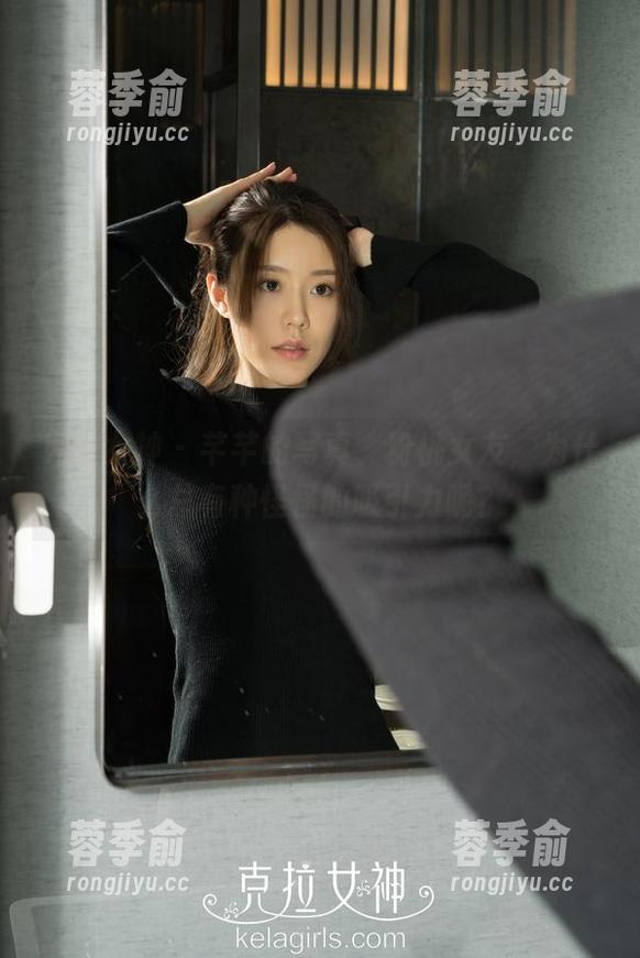 克拉女神-芊芊 克拉女神 - 芊芊的写真、粉桃女友,为什么总有种怪怪的吸引力呢?