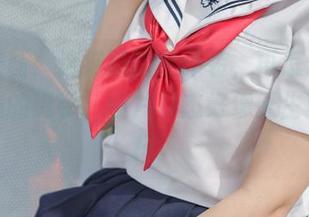 兔玩映画：这猫猫的女仆装，再怎么穿都是妩媚的选手，图片状态好像天生就该这样。
