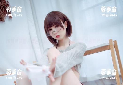 南鸽黑袜图片集，真的是给我的眼睛带来了莫名其妙的快乐。