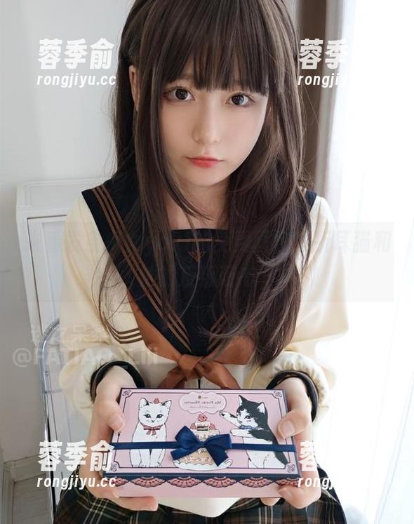 来看发条少女yoki的免费图包，折耳猫和她的反叛萌态～