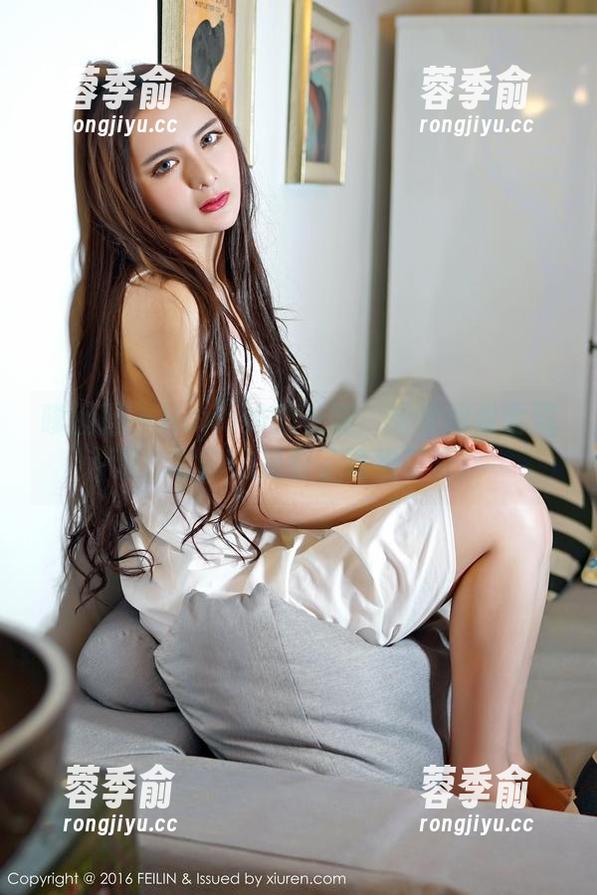 嗲囡囡-Hana妹 嗲囡囡 - Hana妹的长腿:如果网盘会流泪,它肯定是看了这组写真!