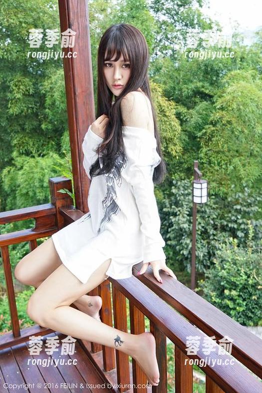 嗲囡囡 - 小蛮妖yummy联手连衣裙：一段疯狂资源之旅，从此不再为搭配而烦恼！