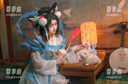 奶狮不咬人的日常：无圣光下的“不知火”套图时光