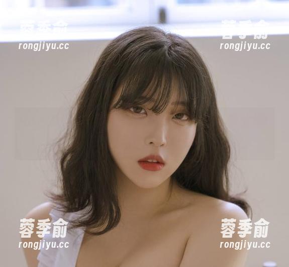 Rogle-紧身裤——穿着就像剃须刀，宋哈娜(송하나)你这是在逗谁？