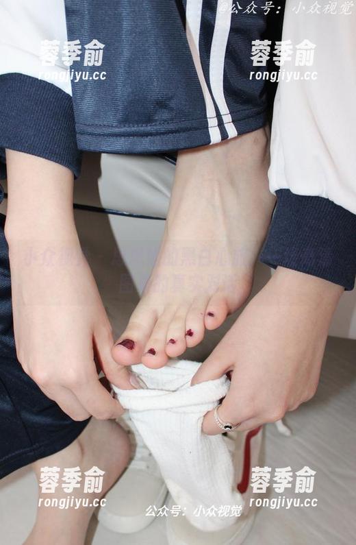 小众视觉-思思姐 小众视觉 - 思思姐的黑白心旅:一场高清图集的真实对话