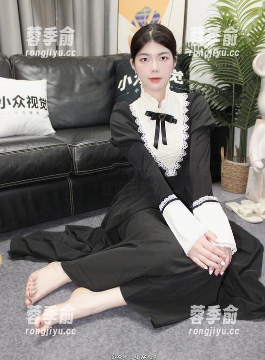 小众视觉 - 珂老师如何把修女的定制作品变得有趣？