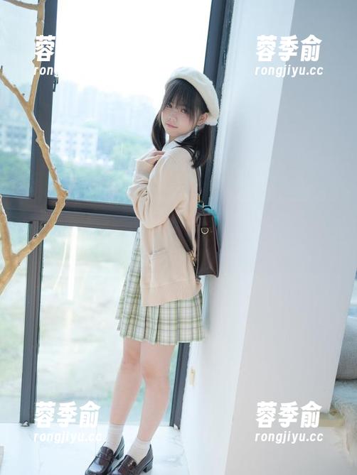 少女秩序 - 作品精选，千澄的夏天：热浪、绿叶，还有不知名的炸鸡香味。