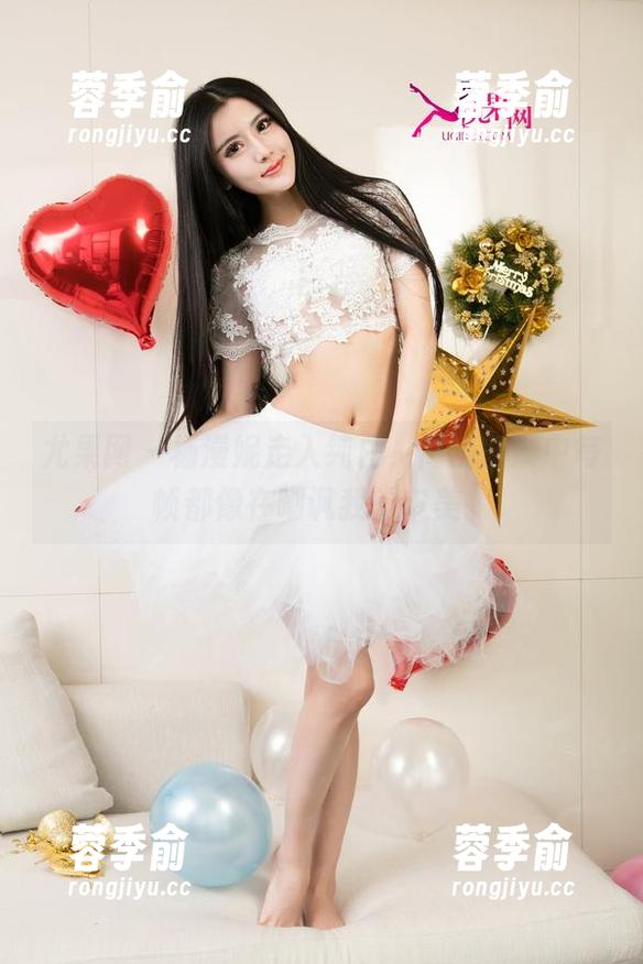 尤果网-杨漫妮 尤果网 - 杨漫妮走入纯白,高清图册中每帧都像在嘲讽我的审美。