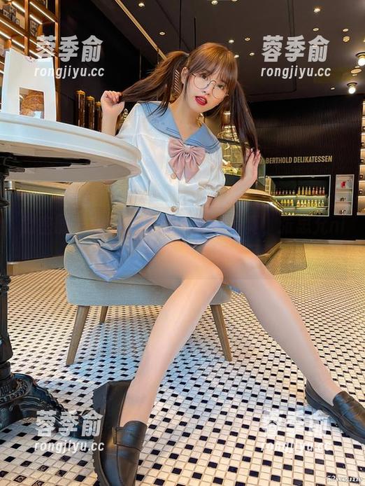 张思允nice 微密圈 - 难以忘怀的jk制服写真,张思允nice,你太让人好奇了