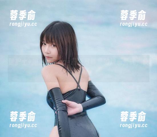 抱走莫子aa 银护士+抱走莫子aa=最新写真集的欢乐公式,快来领取!