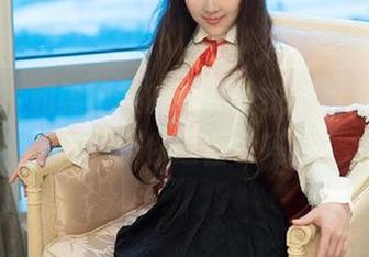 推女郎 – 和梁棋棋的肉丝壁纸对视，只想问：我被你迷住了吗？