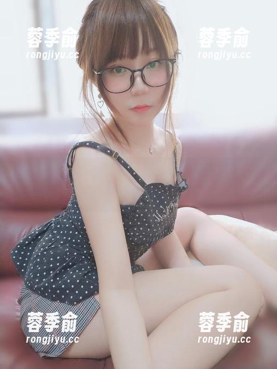 摇摇乐yoyo 摇摇乐yoyo的红裙,看得我就忍不住想跳舞,合集在哪里??