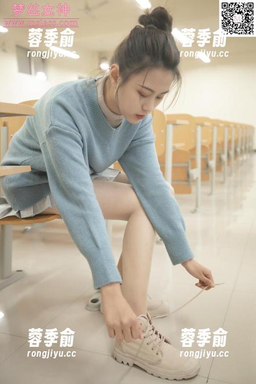 梦丝女神 - 晓晓的薄袜子正悄然上传，无意间泄露了私密资源。