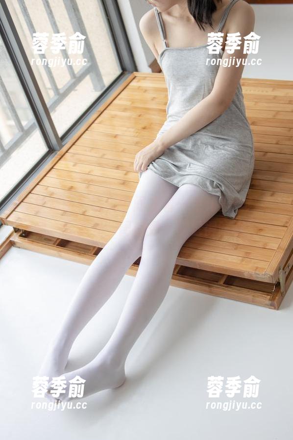 森萝财团 森萝财团上线,中间夹着一点儿黑丝妹妹的“无圣光”闺房秀,你觉得咋样?