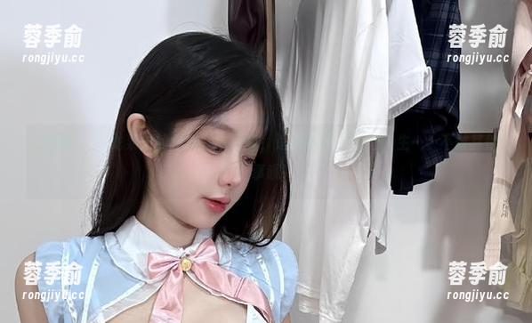 火龙果羊 微密圈 - 火龙果羊的全套睡衣写真,适合在床上思考人生……不做其他事哦