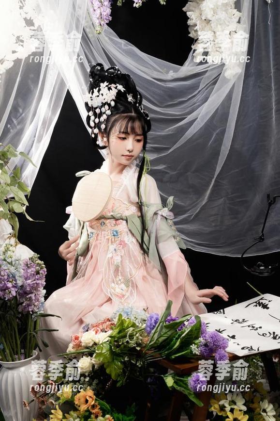 欣赏爆机少女喵小吉的《最终幻想7-蒂法》，多久才能走出这个迷惑？
